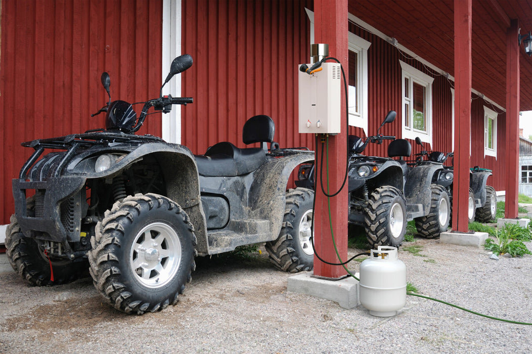 Eccotemp L10 3.0 GPM Portable Outdoor Tankless Water Heater w/ EccoFlo Diaphragm 12V Pump and Strainer