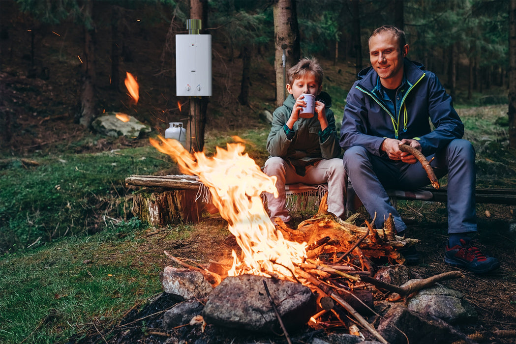 Eccotemp L10 3.0 GPM Portable Outdoor Tankless Water Heater w/ EccoFlo Diaphragm 12V Pump and Strainer